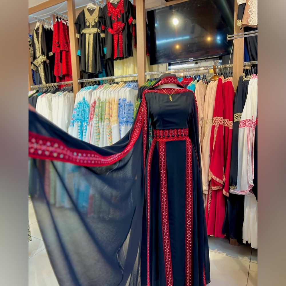 2 Piece Modern Tatreez Embroidered Elegance Thobe - Picture 13 of 13
